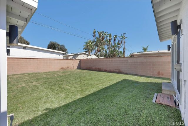 2430 Marber, Long Beach, CA 90815
