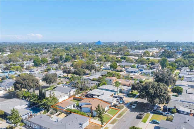 2430 Marber, Long Beach, CA 90815