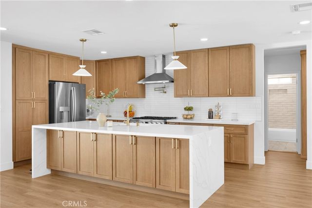 2430 Marber, Long Beach, CA 90815