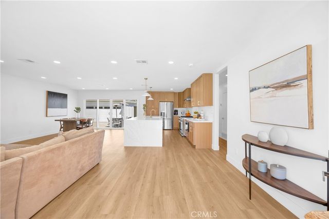 2430 Marber, Long Beach, CA 90815