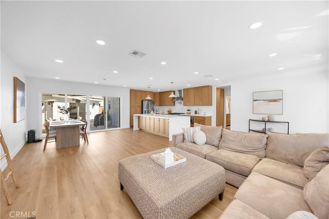 2430 Marber, Long Beach, CA 90815