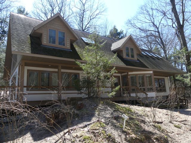313 S Stone Church, Benona Twp, MI 49455