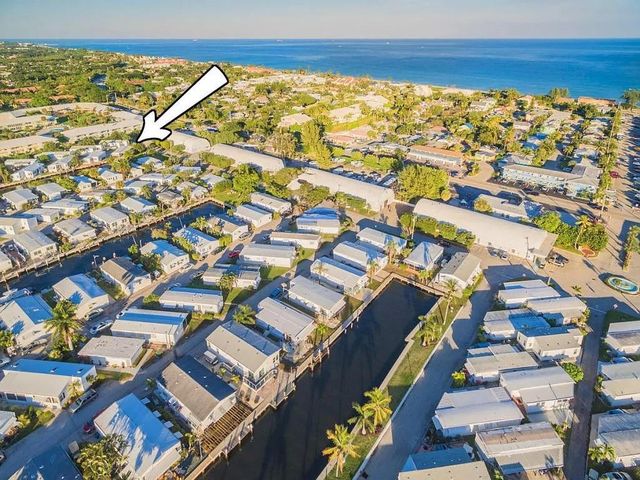 201 Mallard Drive, Boynton Beach, FL 33435