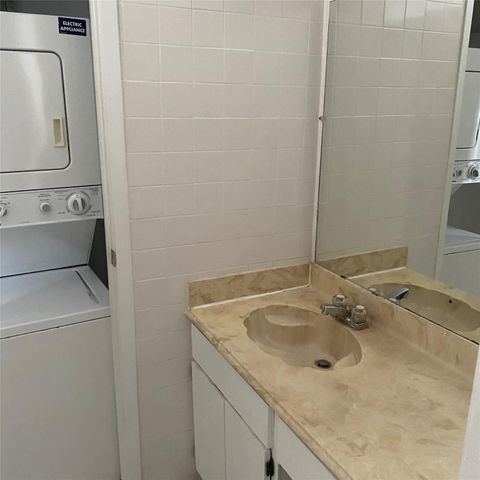 7901 Cambridge Street 77, Houston, TX 77054