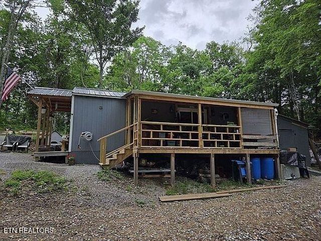 235 Sparta St, Spencer, TN 38585