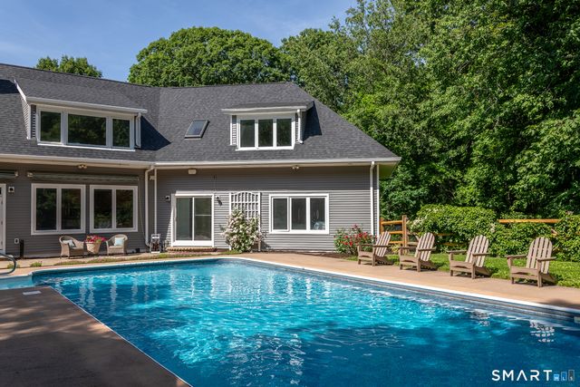 28 Drewbarrie Lane, Easton, CT 06612
