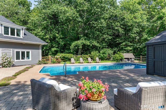 28 Drewbarrie Lane, Easton, CT 06612