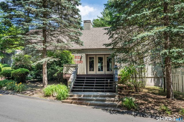 11 Byrne Court E1, Farmington, CT 06032