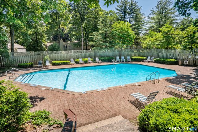 11 Byrne Court E1, Farmington, CT 06032