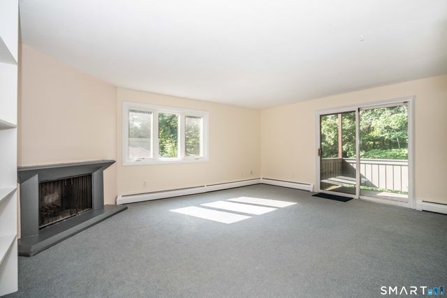 11 Byrne Court E1, Farmington, CT 06032