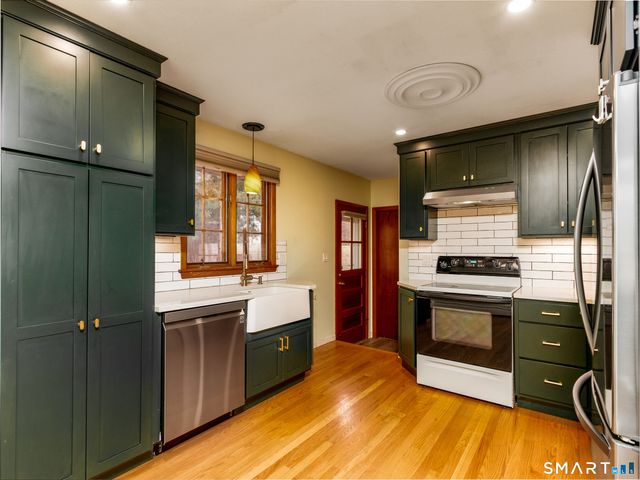 9 Empire Avenue, Meriden, CT 06450