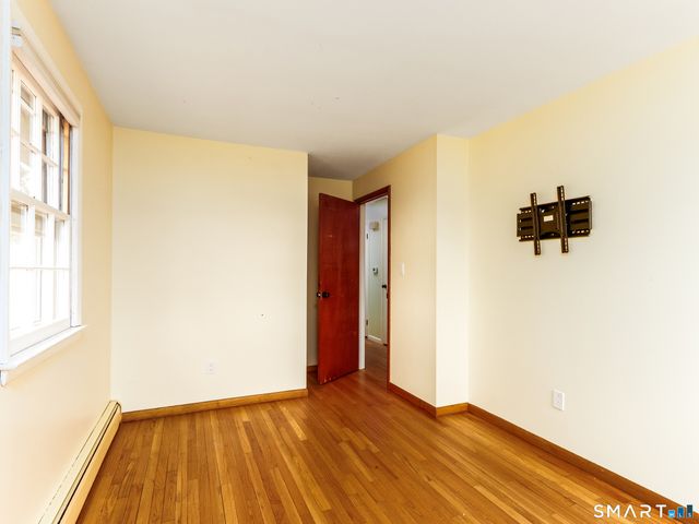 9 Empire Avenue, Meriden, CT 06450