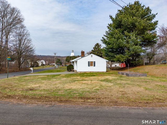 9 Empire Avenue, Meriden, CT 06450