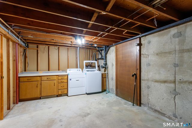 9 Empire Avenue, Meriden, CT 06450