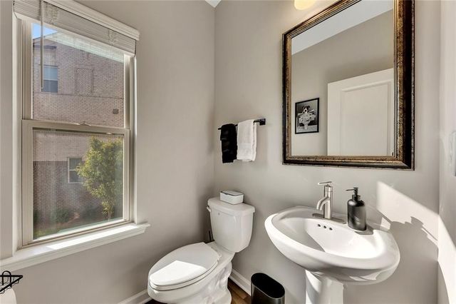 713 Brecklin Lane, Woodstock, GA 30188