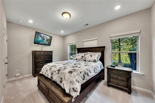 713 Brecklin Lane, Woodstock, GA 30188