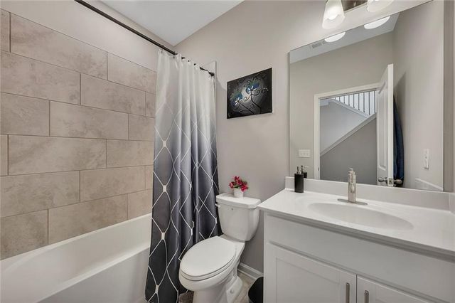 713 Brecklin Lane, Woodstock, GA 30188