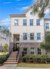 713 Brecklin Lane, Woodstock, GA 30188