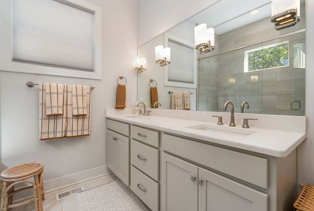 2605 Traughber Dr, Nashville, TN 37206