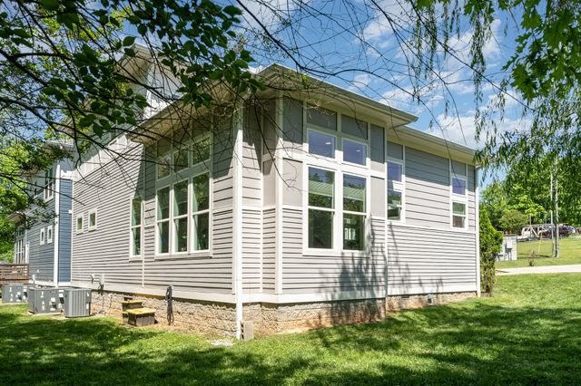 2605 Traughber Dr, Nashville, TN 37206