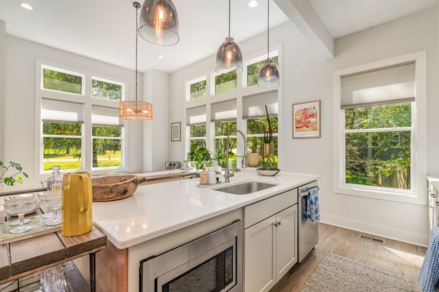 2605 Traughber Dr, Nashville, TN 37206