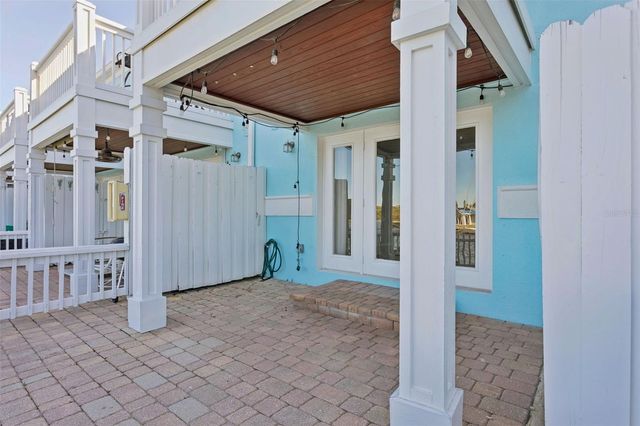 3857 POMPANO DRIVE SE, St Petersburg, FL 33705