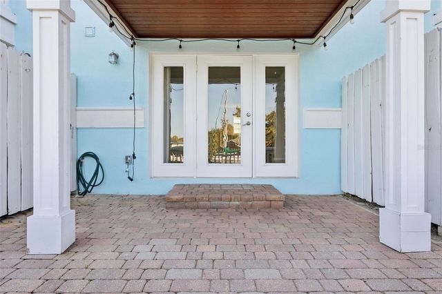 3857 POMPANO DRIVE SE, St Petersburg, FL 33705