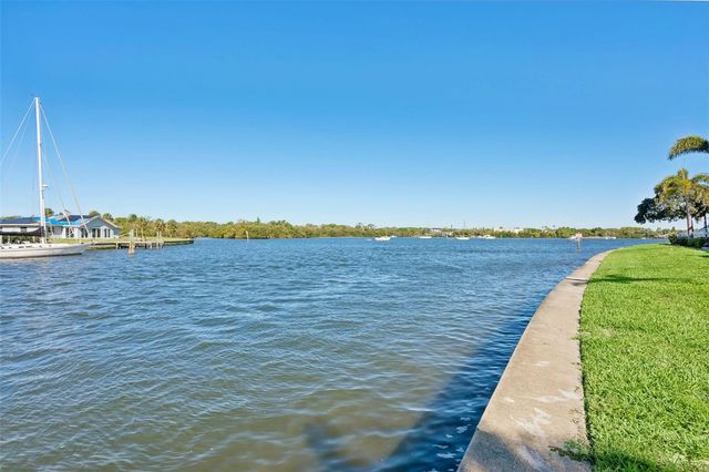 3857 POMPANO DRIVE SE, St Petersburg, FL 33705