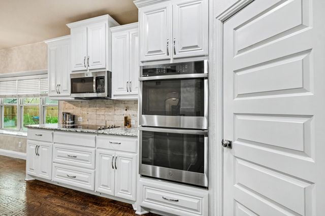 2116 Liriope Lane, Waxahachie, TX 75165