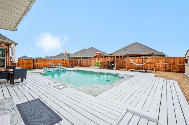 2116 Liriope Lane, Waxahachie, TX 75165