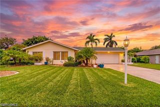 1352 Oaklawn CT, Fort Myers, FL 33919