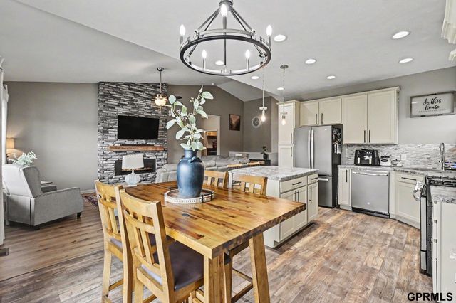 4319 Brook Drive, Bellevue, NE 68123