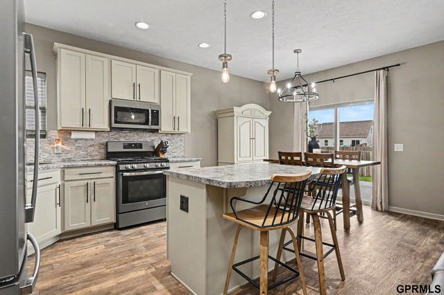 4319 Brook Drive, Bellevue, NE 68123