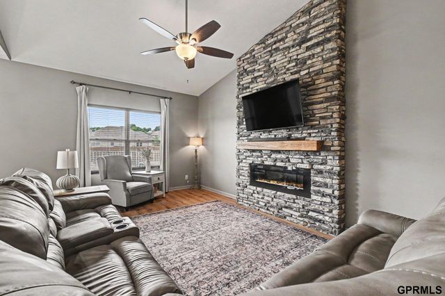 4319 Brook Drive, Bellevue, NE 68123
