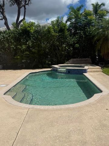 503 NW 118th Way, Coral Springs, FL 33071