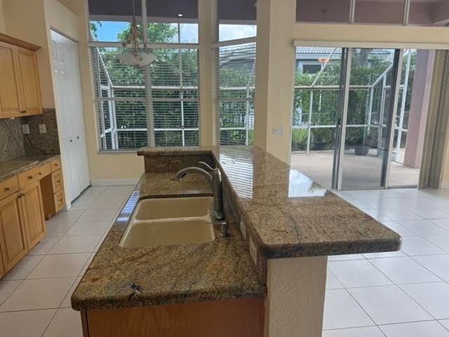 503 NW 118th Way, Coral Springs, FL 33071