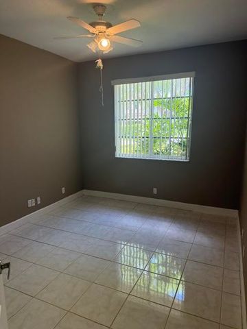 503 NW 118th Way, Coral Springs, FL 33071