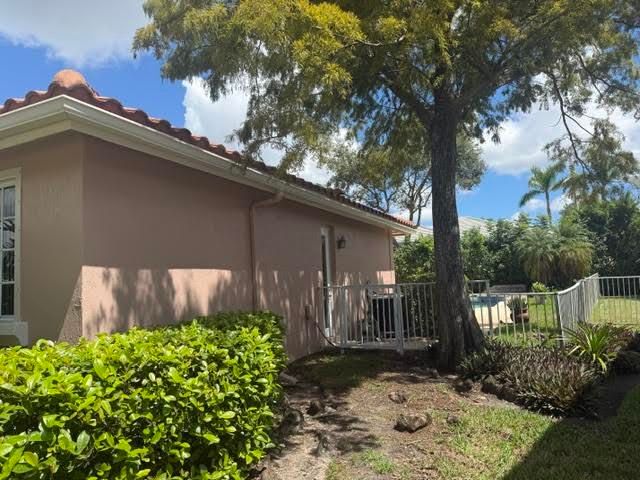 503 NW 118th Way, Coral Springs, FL 33071
