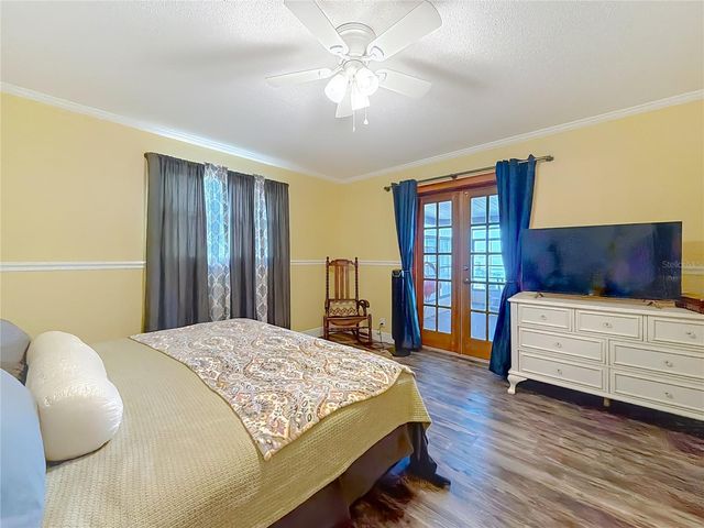 4192 CR 400, Lake Panasoffkee, FL 33538