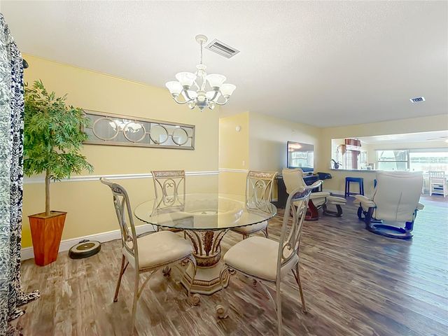 4192 CR 400, Lake Panasoffkee, FL 33538