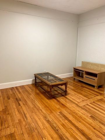 1691 Commonwealth Ave 29, Boston, MA 02135