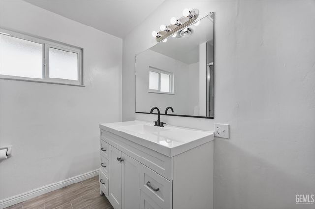 2515 Wheeler Street, Bakersfield, CA 93312