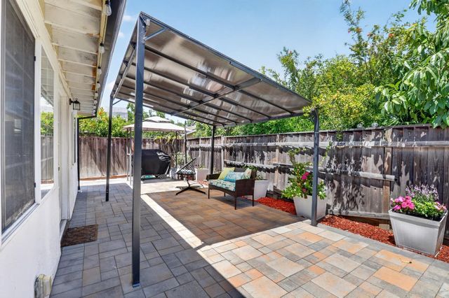 2089 Avenida De Las Flores, Santa Clara, CA 95054