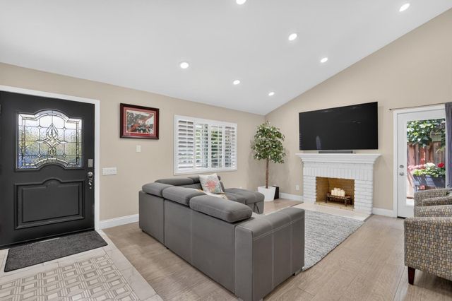 2089 Avenida De Las Flores, Santa Clara, CA 95054