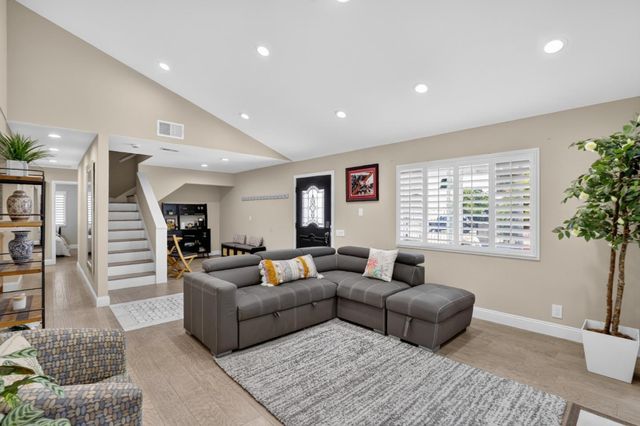 2089 Avenida De Las Flores, Santa Clara, CA 95054