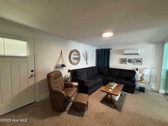 123 Cedar Point Boulevard, Cedar Point, NC 28584