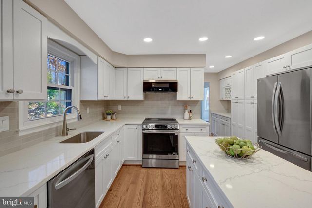 7820 ANTIOPI ST, Annandale, VA 22003