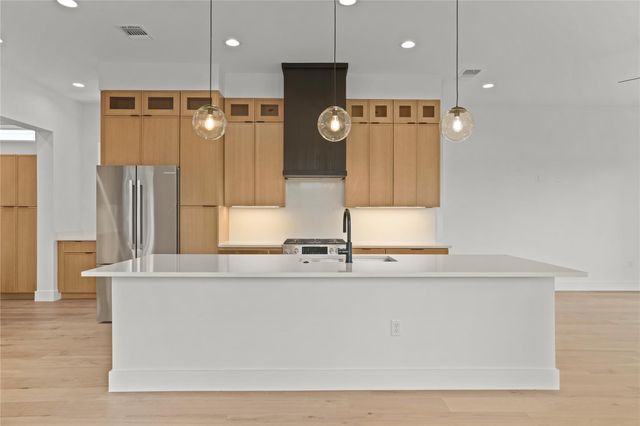 752 Pedernales ST, Austin, TX 78702