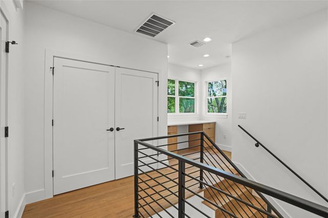 752 Pedernales ST, Austin, TX 78702