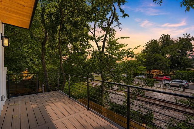 752 Pedernales ST, Austin, TX 78702